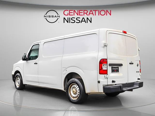 Used 2019 White Nissan S image 4