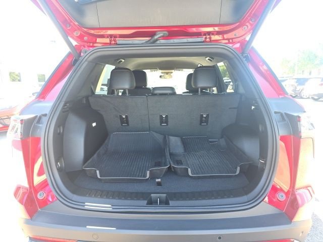 Used 2025 Red Chevrolet ACTIV image 27