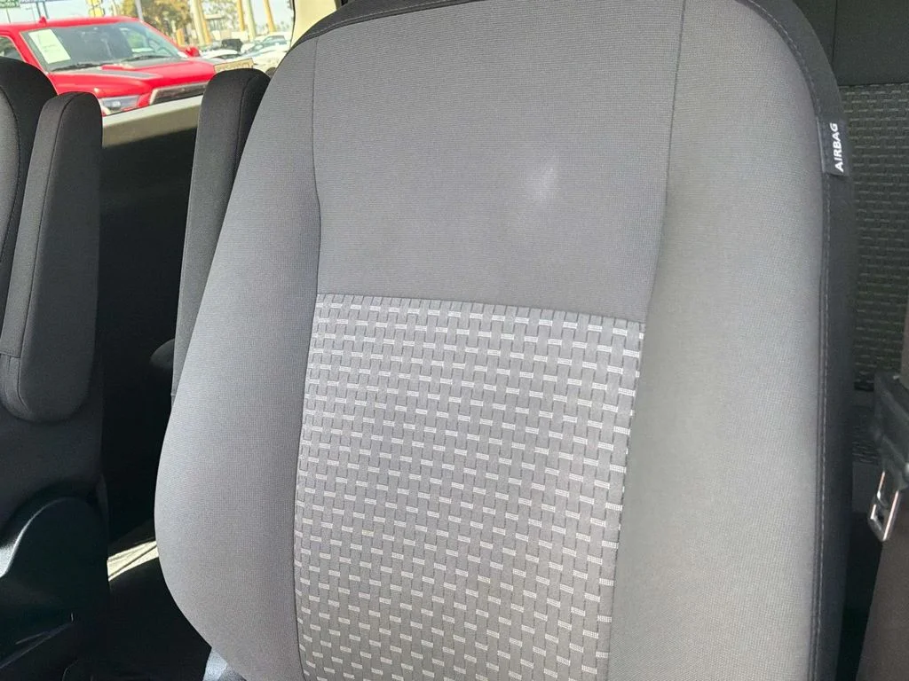 Used 2022 Oxford White Ford XLT image 28