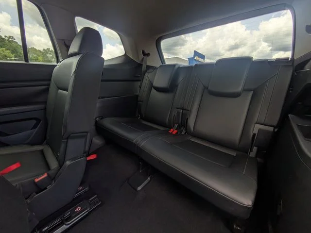 Certified Used 2019 Silver Volkswagen 3.6L V6 SE image 14