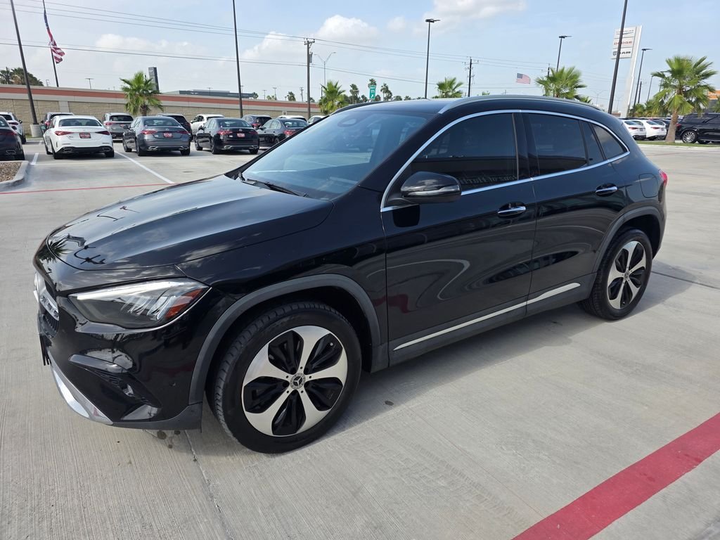 Used 2024 Black Mercedes-Benz GLA 250 image 3