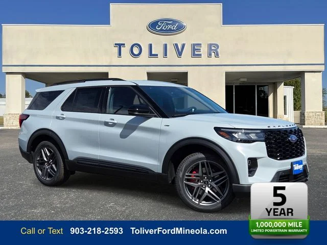 New 2026 Space White Metallic Ford ST-Line image 1