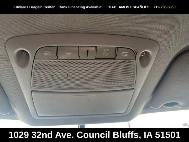 Used 2017 Red Nissan 3.5 SV image 22