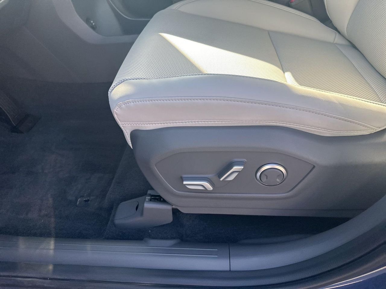 2026 Hyundai Santa Fe SEL - Photo 10