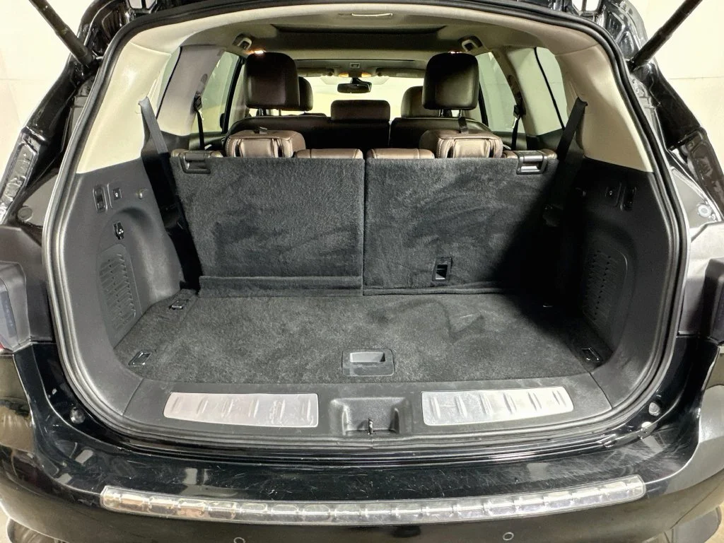 Used 2018 Black INFINITI  image 34