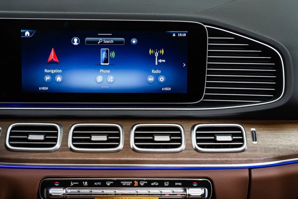 New 2026 MANUFAKTUR Ireland Mid Green Metallic Mercedes-Benz GLE 350 image 34