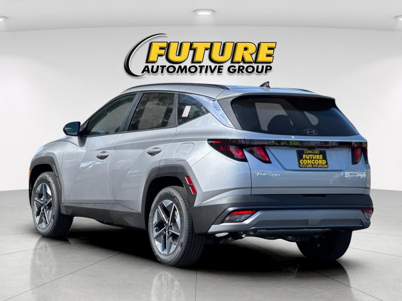 New 2026 Silver Hyundai SEL image 5