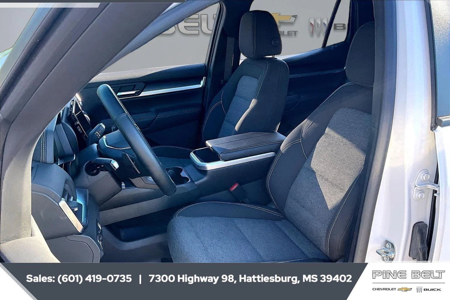 Used 2026 Summit White GMC Elevation image 18