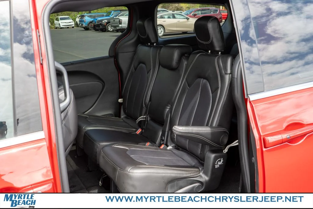 Certified Used 2026 Red Chrysler Select image 14