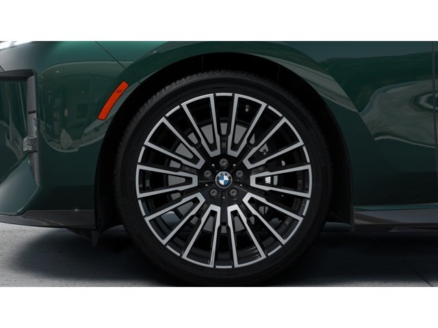 New 2027 Vancouver Green Metallic BMW 740i xDrive image 7