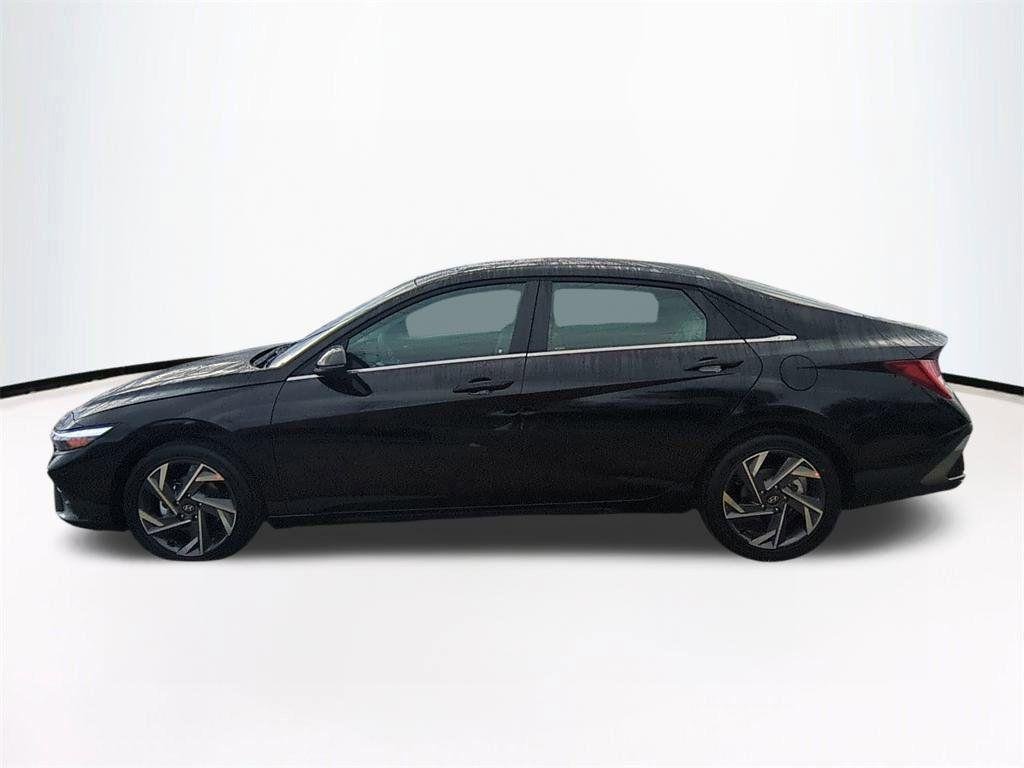 New 2026 Black Hyundai Limited image 8