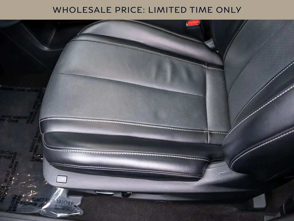 Used 2023 Silver INFINITI Sensory image 13