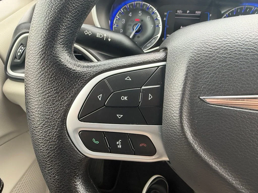 Used 2021 Blue Chrysler LX image 15