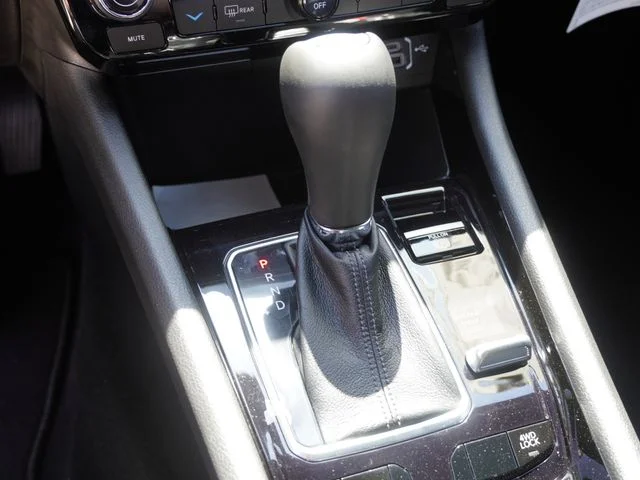 2026 Jeep Compass Latitude Altitude - Photo 25