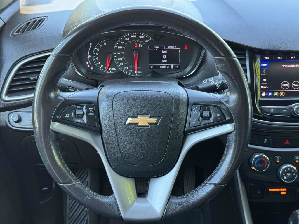 Used 2020 White Chevrolet LT image 11