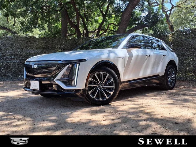 2024 Cadillac LYRIQ Sport 1