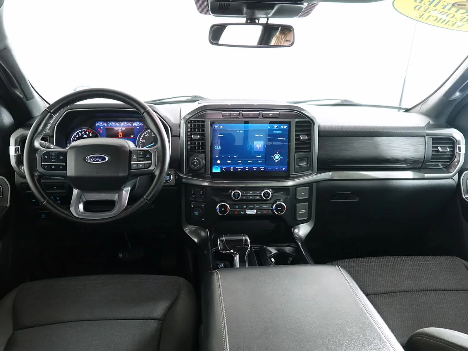 Used 2023 Atlas Blue Metallic Ford XLT image 2