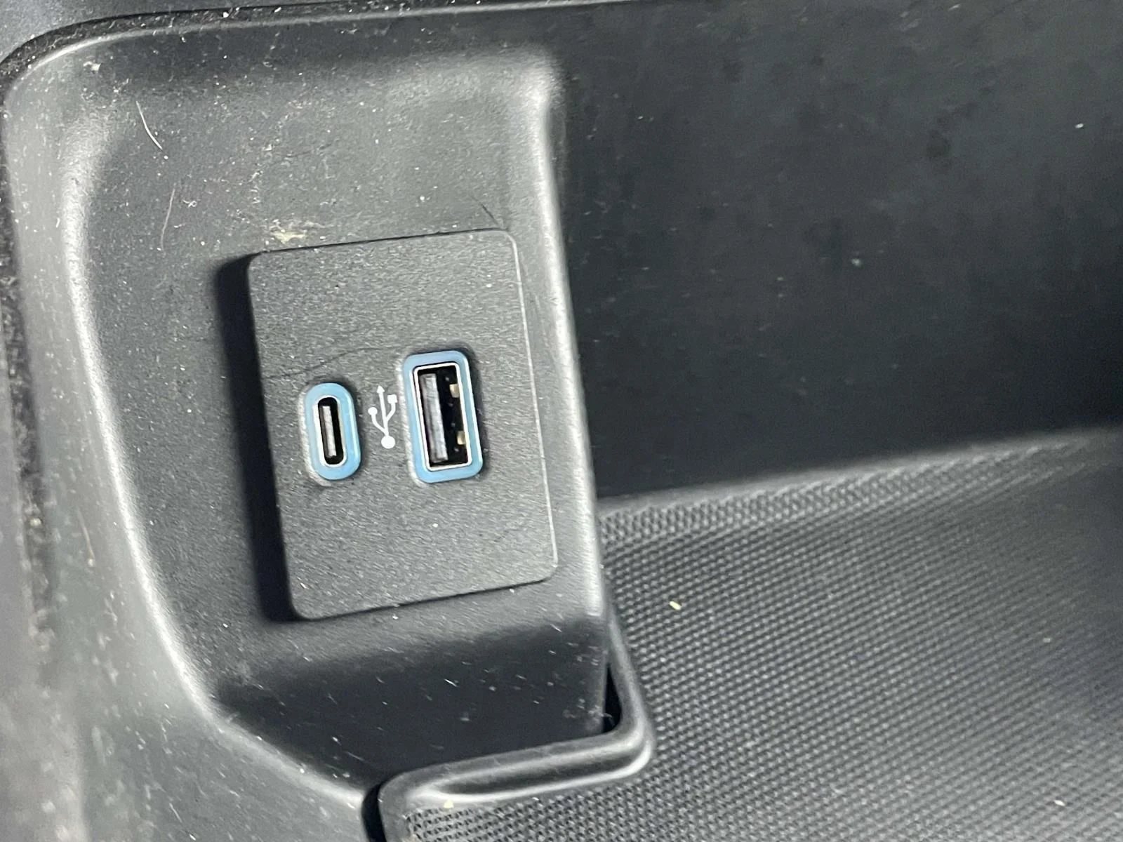 Used 2022 Black Ford XLT image 25