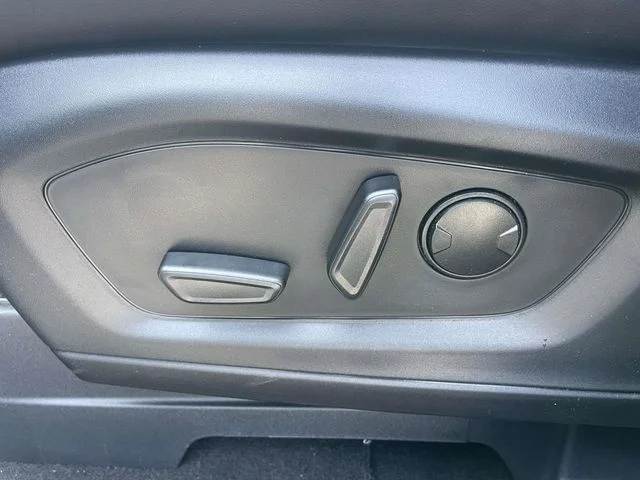 New 2026 Carbonized Gray Metallic Ford ST-Line image 18