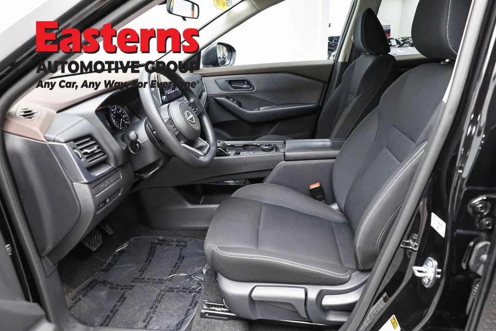 Used 2023 Black Nissan S image 14