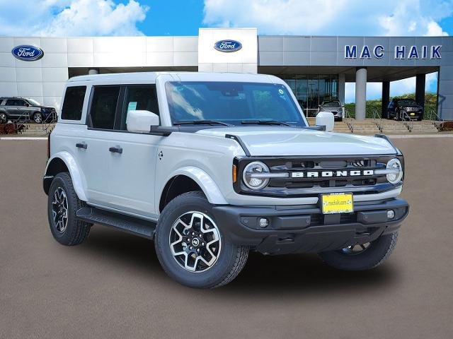 New 2026 Avalanche Gray Ford Outer Banks® image 23