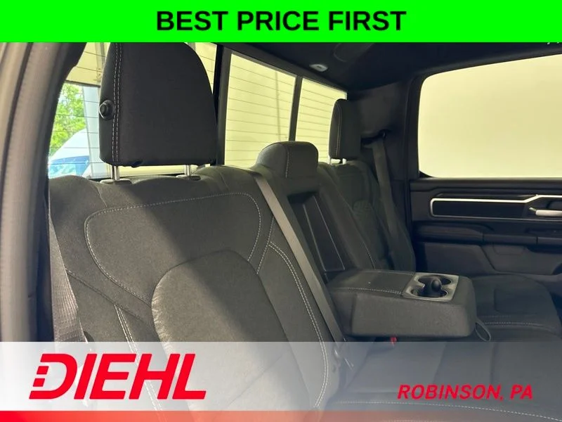 New 2026 Diamond Black Crystal Pearl-Coat Exterior Paint RAM Big Horn/Lone Star image 11