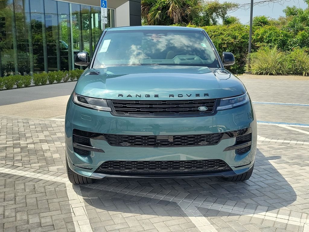 New 2026 Giola Green LAND ROVER Dynamic SE image 8