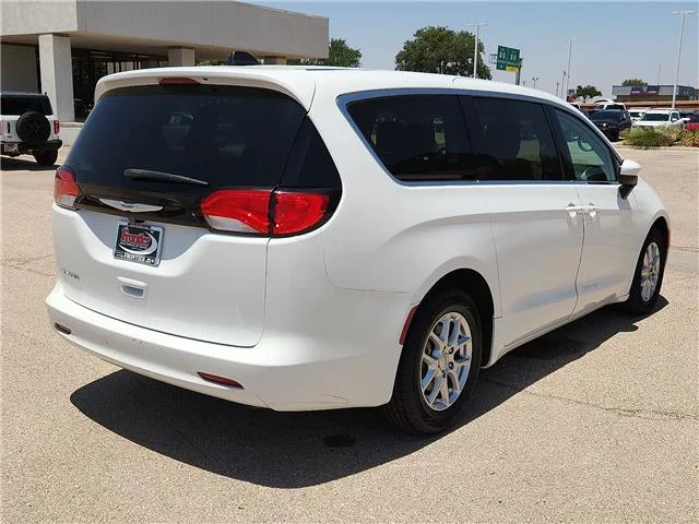 Used 2023 White Chrysler LX Passenger image 4