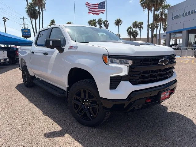 New 2026 Summit White Chevrolet LT Trail Boss image 1