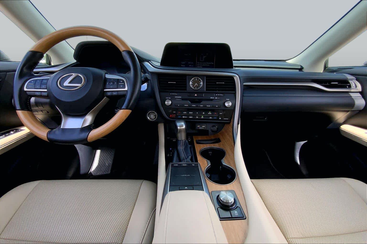 Used 2021 Eminent White Pearl Lexus  image 15