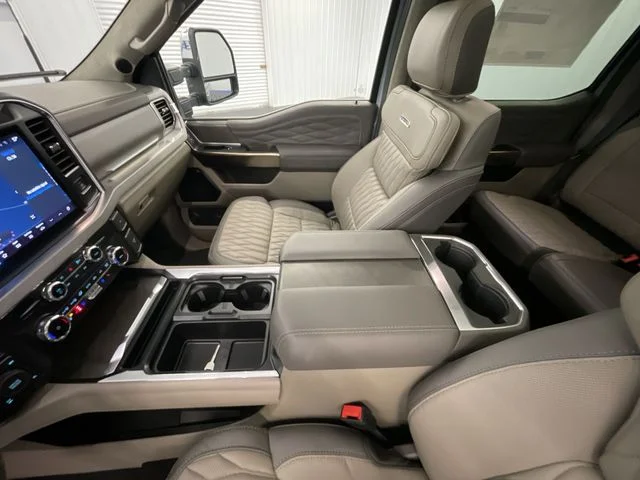 New 2026 Glacier Gray Metallic Tri-Coat Ford F-350® Platinum® image 21