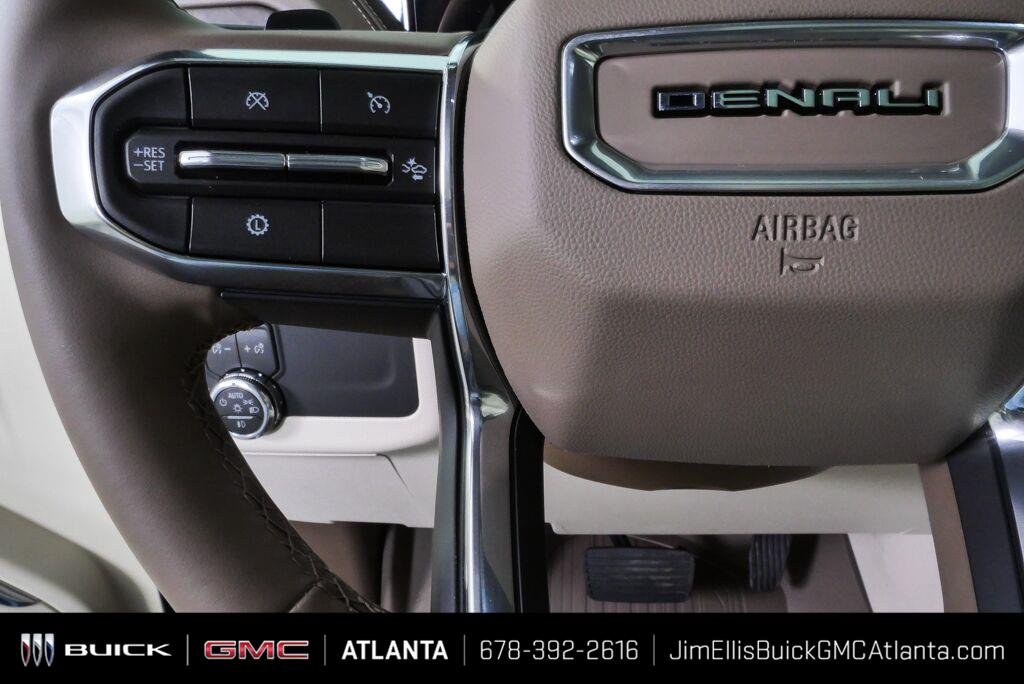 2026 GMC Yukon XL Denali - Photo 20