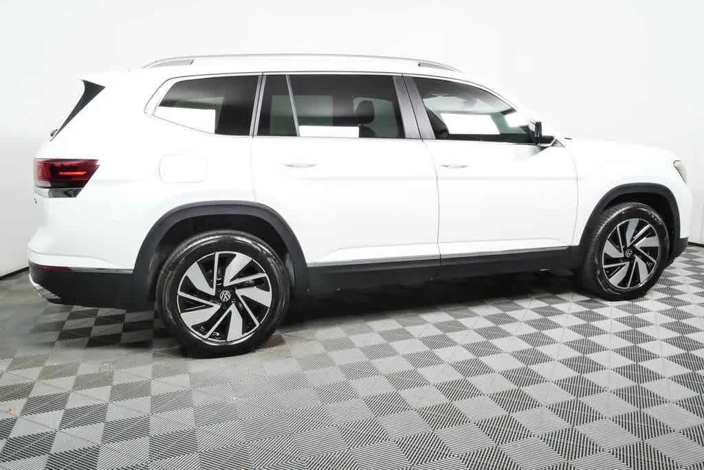 New 2026 Opal White Pearl Volkswagen 2.0T SEL image 2