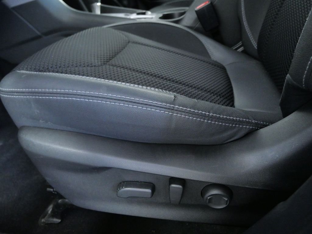 Used 2020 Silver Subaru Premium image 15