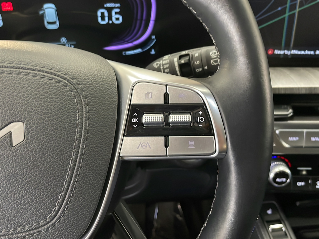 Used 2025 Black Kia EX image 16
