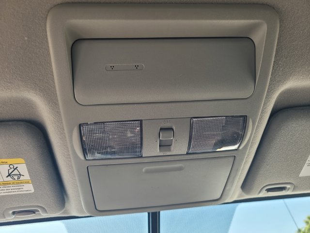 Used 2020 White Nissan SV image 22