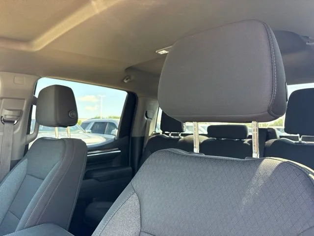 2024 Chevrolet Silverado 1500 LT - Photo 14