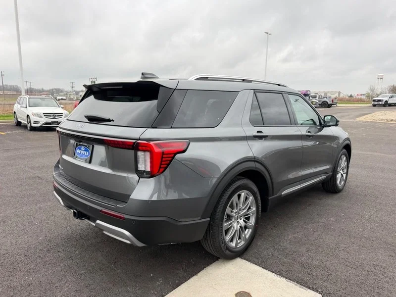 New 2026 Carbonized Gray Metallic Ford Platinum™ image 5