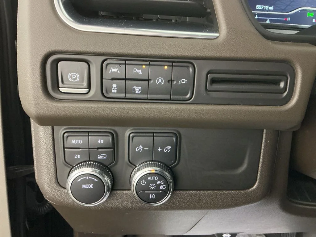 Certified Used 2022 Black GMC SLT image 29