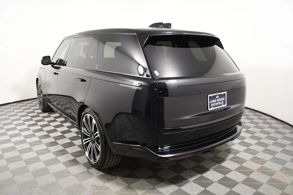 Used 2025 Santorini Black Metallic Land Rover Autobiography image 4