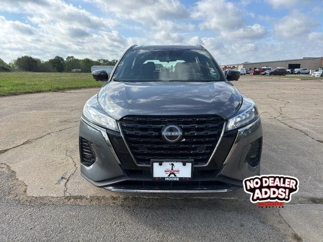 Used 2024 Nissan Kicks SR with VIN 3N1CP5DV9RL519093 for sale in Paris, TX