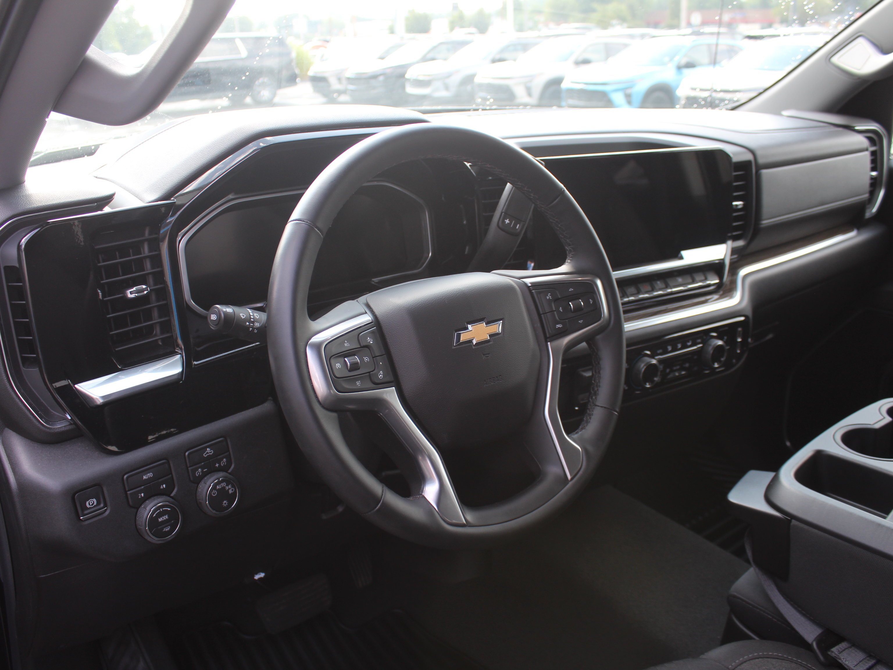 2026 Chevrolet Silverado 1500 LT - Photo 14
