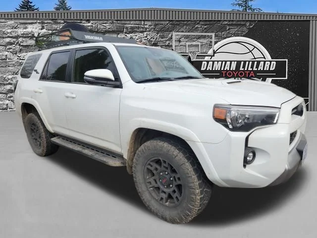 2023 Toyota 4Runner TRD Off-Road Premium 4WD V6's photo