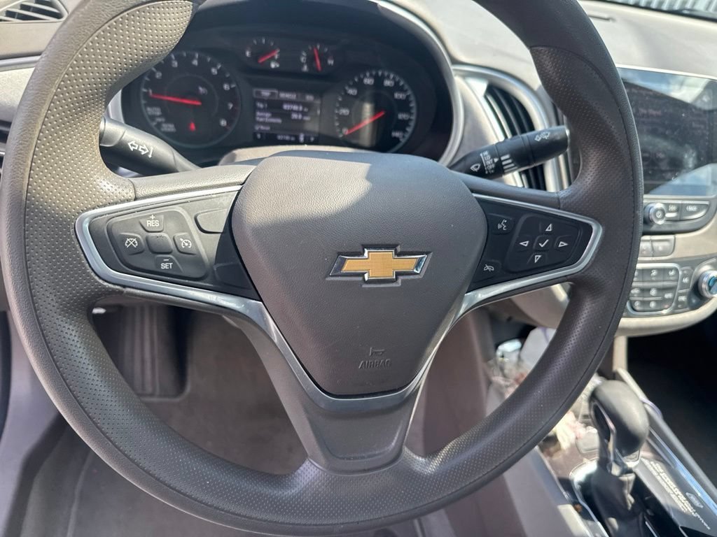 Used 2022 Mosaic Black Metallic Chevrolet LT image 15