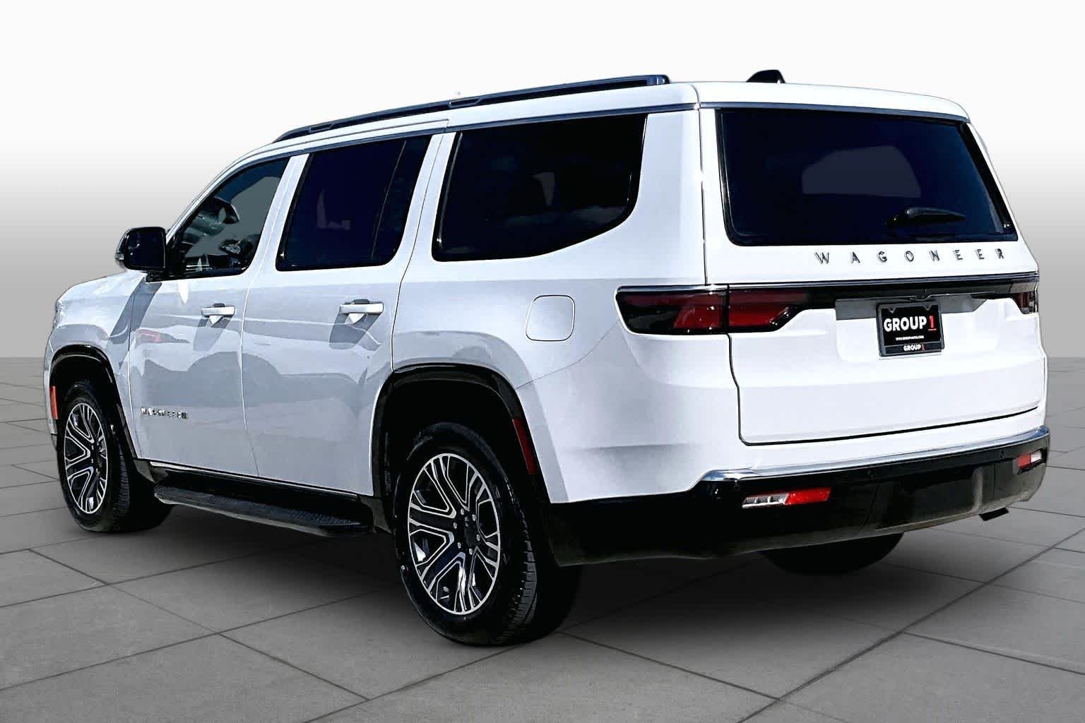 Used 2024 Bright White Clearcoat Jeep  image 9