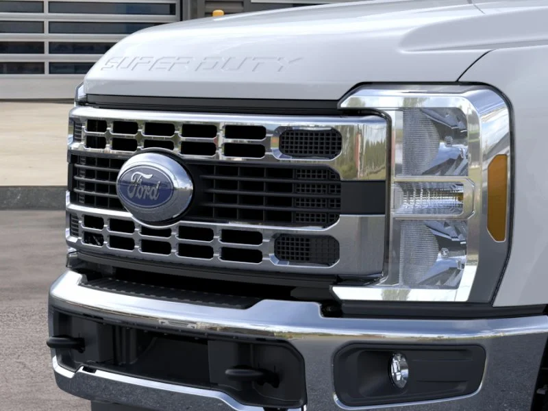 New 2026 Oxford White Ford F-350® XL image 17