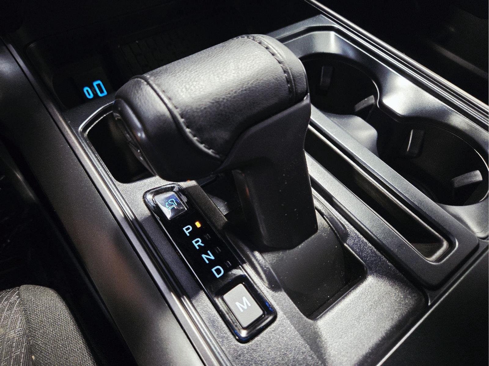 Used 2024 Blue Ford XLT image 26