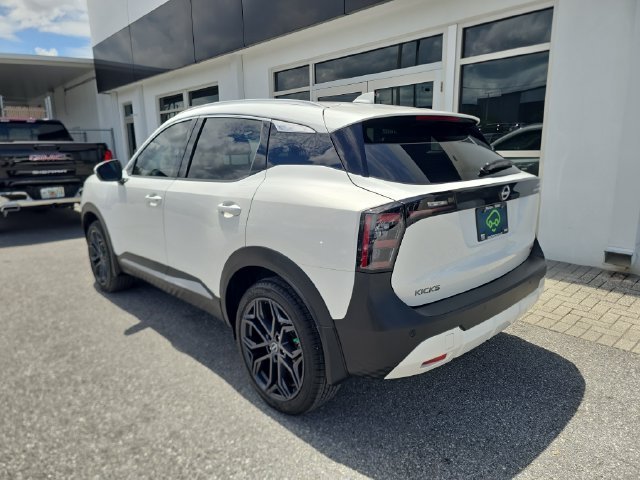 2025 Nissan Kicks SR - Photo 6