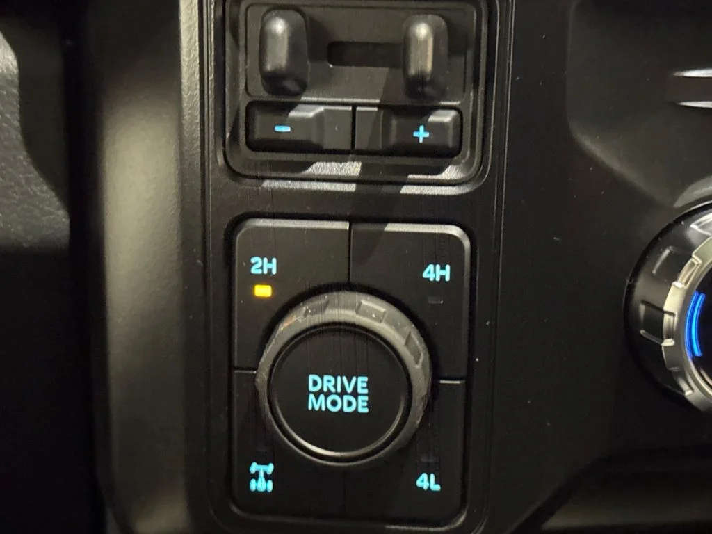 New 2026 Black Ford Platinum image 36