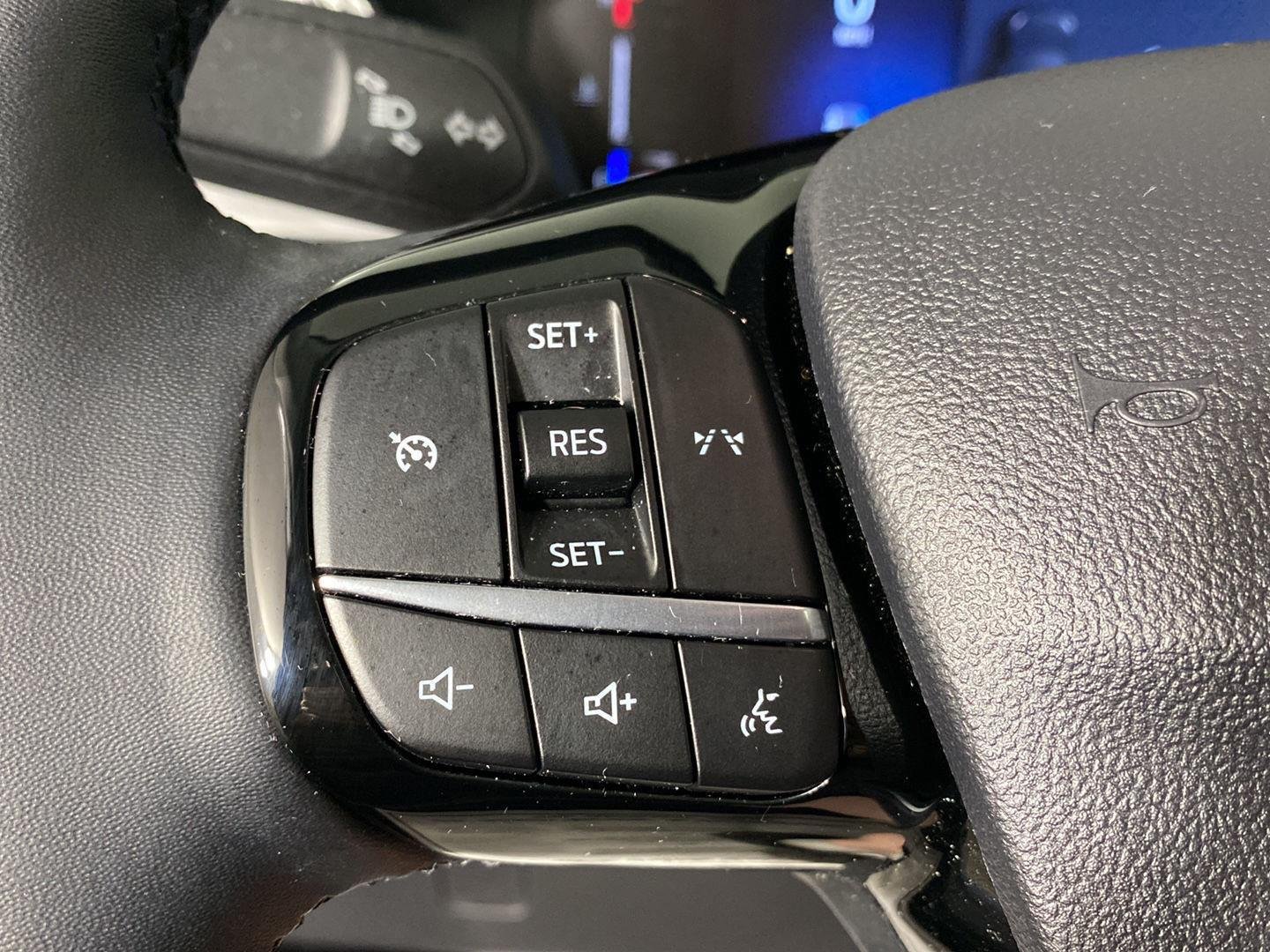 Used 2025 Vapor Blue Ford Active image 11